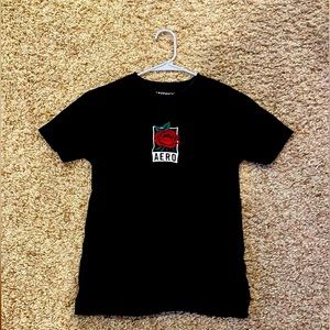 Black rose Aeropostale tee shirt